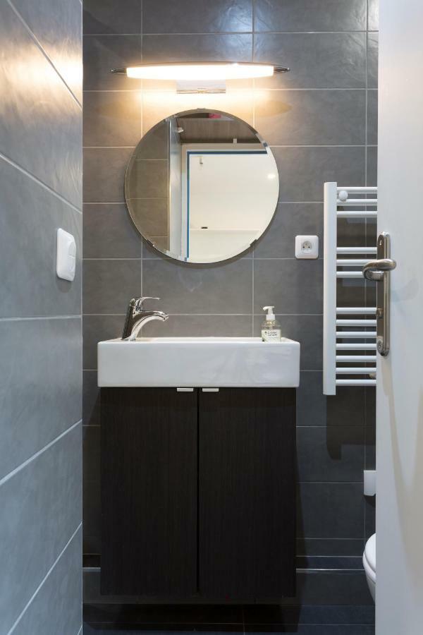 Studette De Charme Neuve Proche Invalides Apartment Paris Ngoại thất bức ảnh